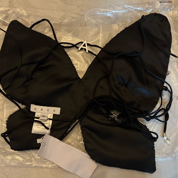 AREA EMBROIDERED CRYSTAL PAILLETTE BUTTERFLY TOP size Medium - Picture 9 of 12